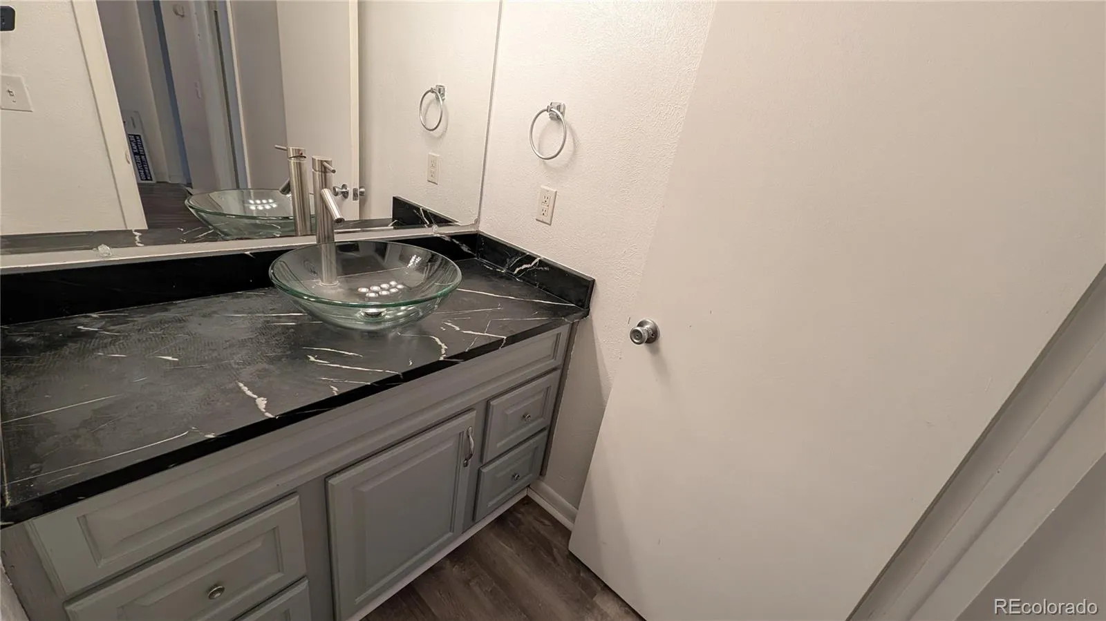 4062 S Atchison Way #101 Aurora CO 80014 MLS #REC4487360 05282026014749 1600 3
