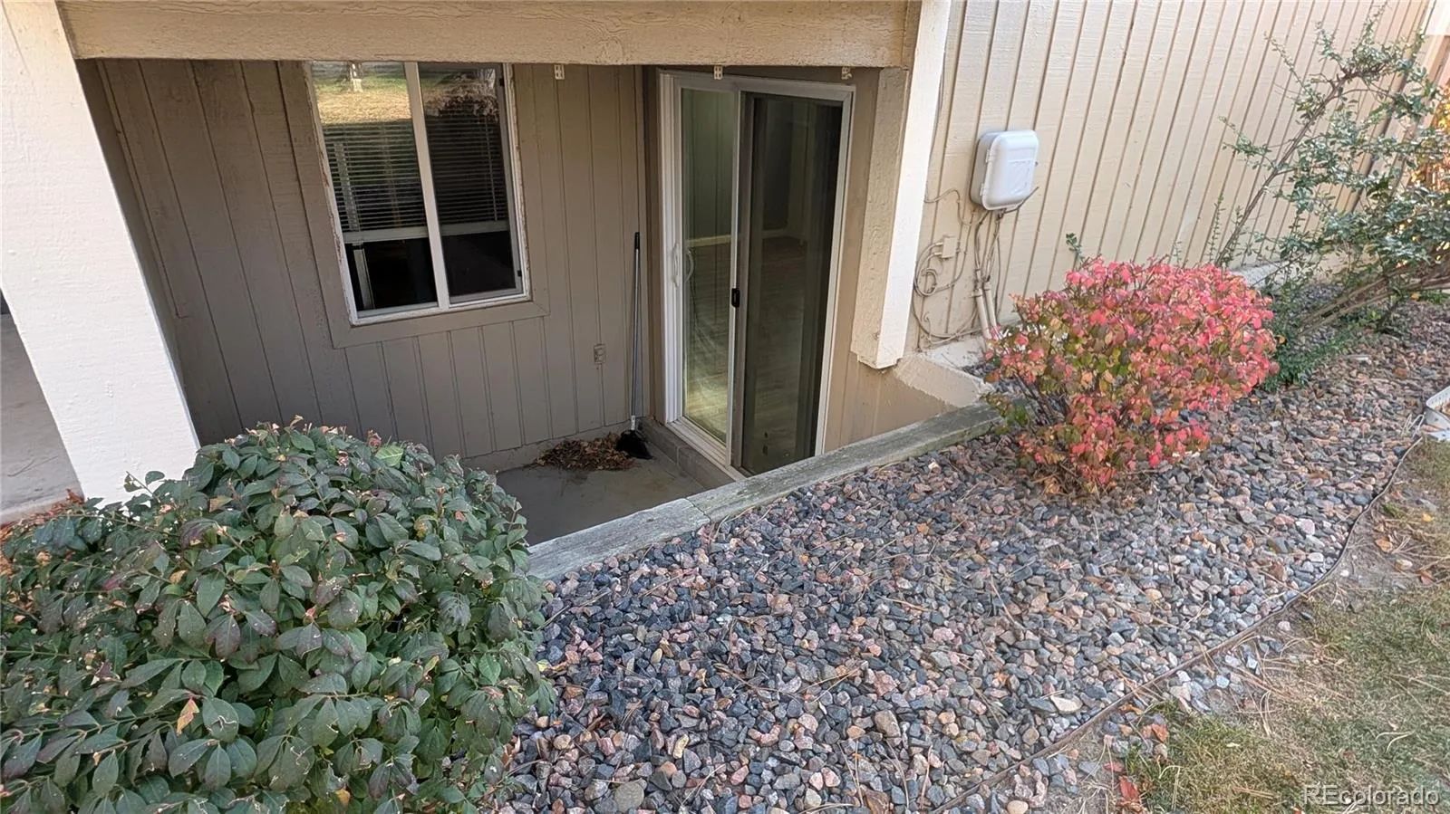 4062 S Atchison Way #101 Aurora CO 80014 MLS #REC4487360 05282026014749 1600 6