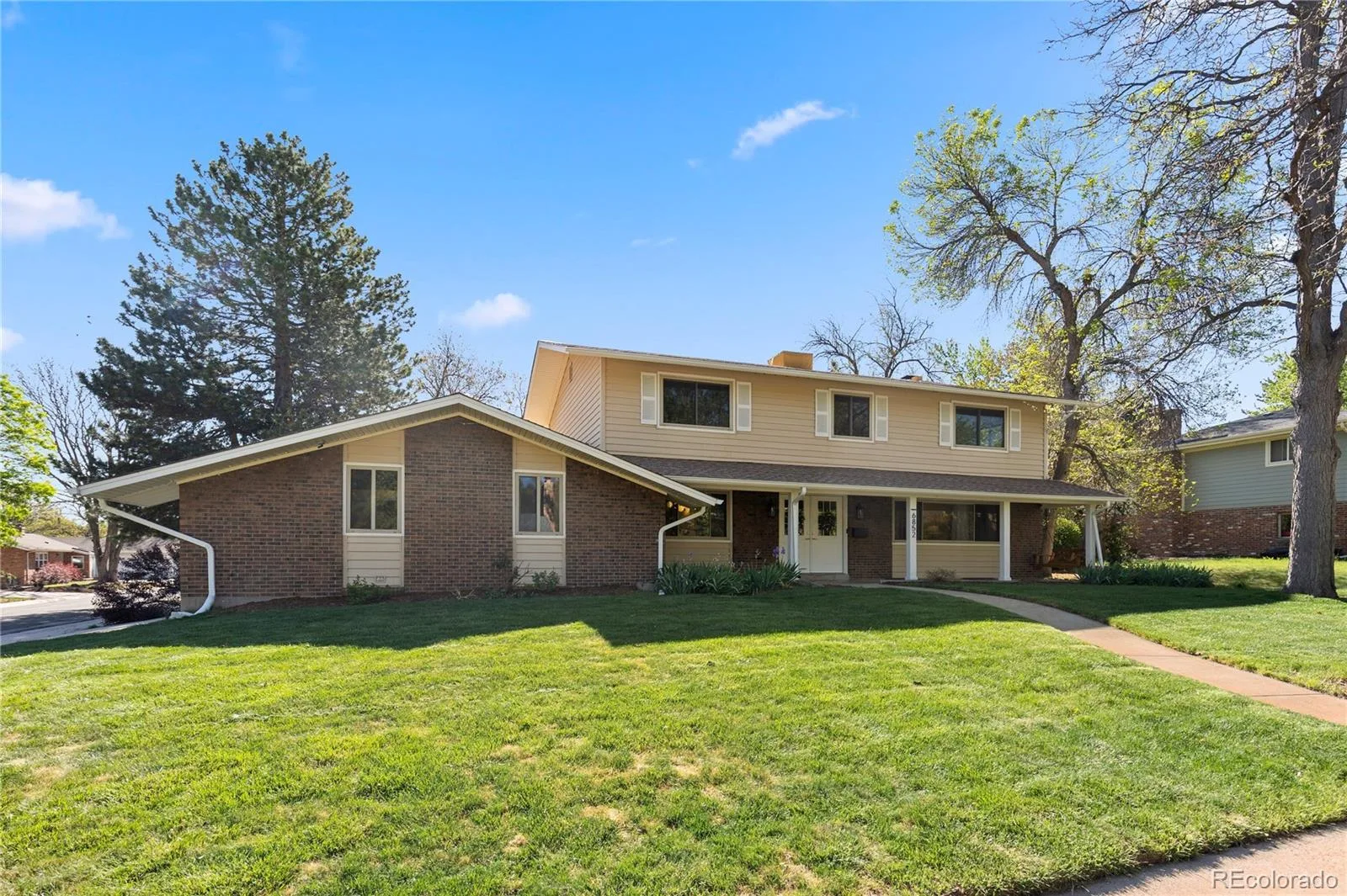 6852 S Spotswood Street Littleton CO 80120 MLS #REC4488015 06262026022348 1600 43