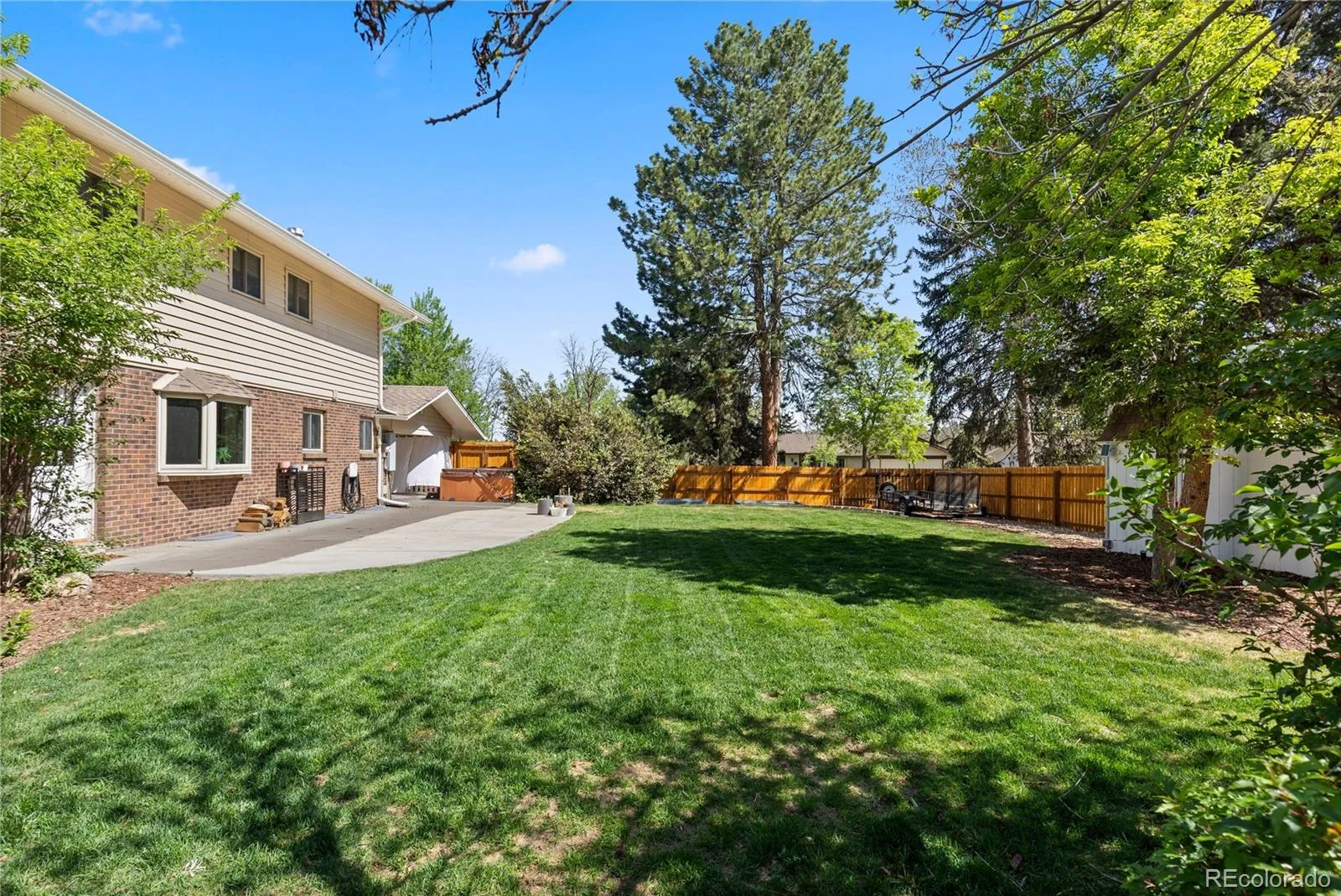 6852 S Spotswood Street Littleton CO 80120 | MLS #REC4488015 07162026223054 1600 34
