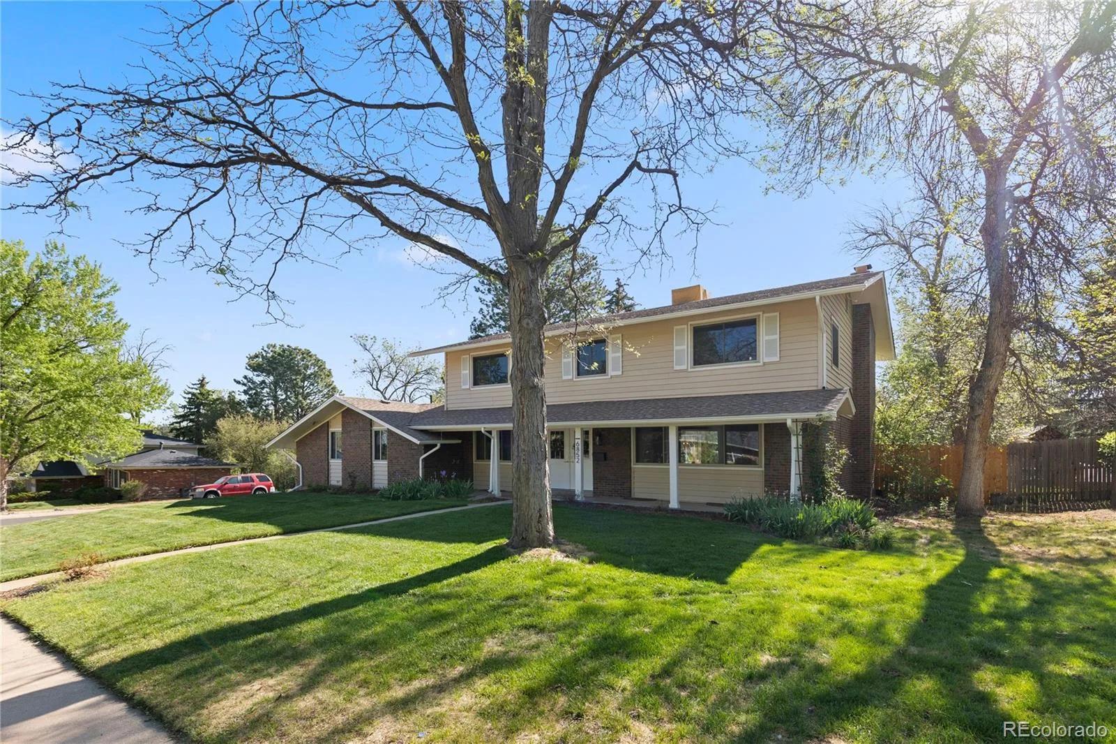 6852 S Spotswood Street Littleton CO 80120 | MLS #REC4488015 07162026223054 1600 44