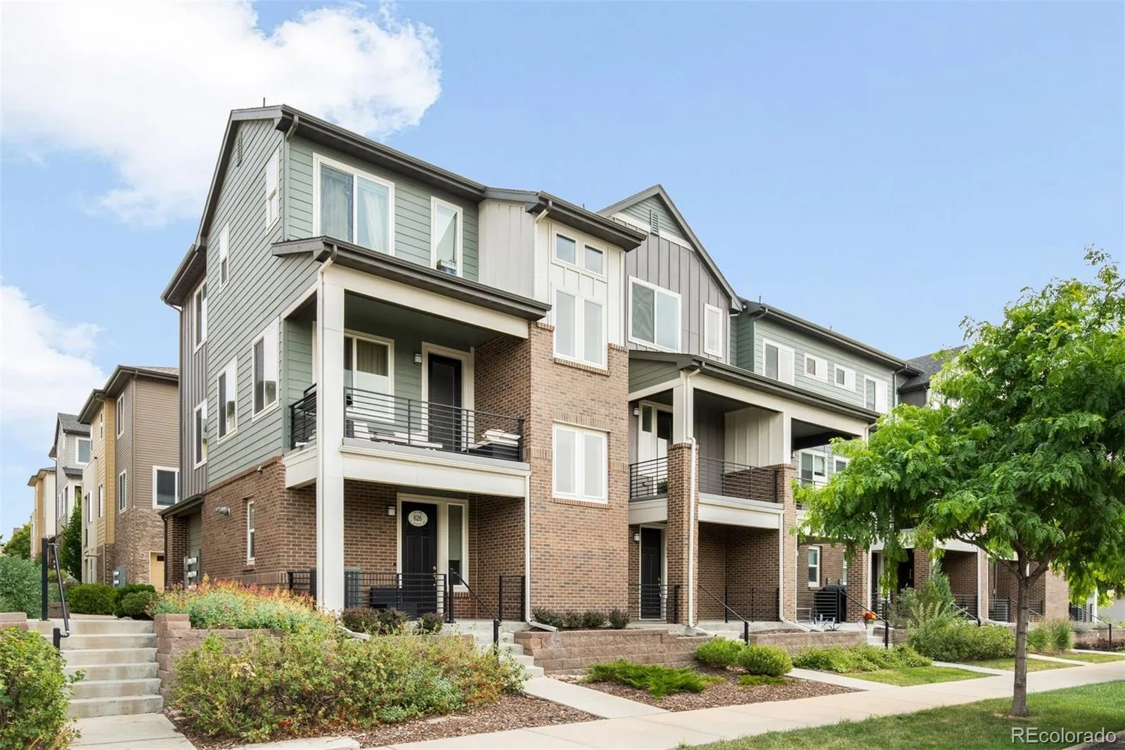 624 E Hinsdale Avenue Littleton CO 80122 | MLS #REC4492083 08282026193812 1600 1