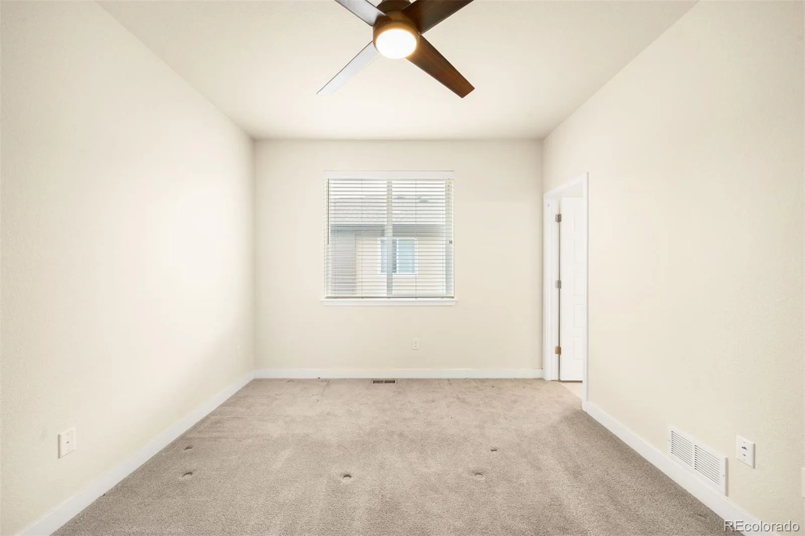 624 E Hinsdale Avenue Littleton CO 80122 | MLS #REC4492083 08282026193812 1600 14