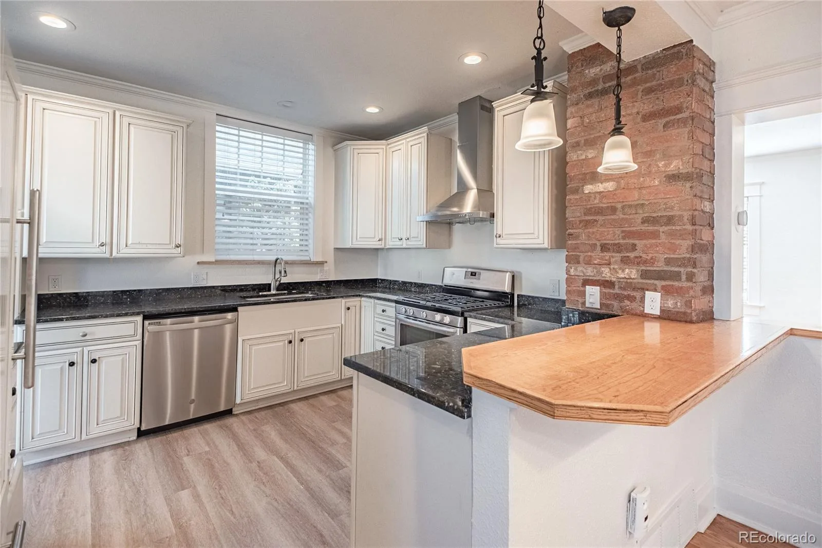 612 Harrison Street Denver CO 80206 | MLS #REC4494918 07152026200613 1600 11