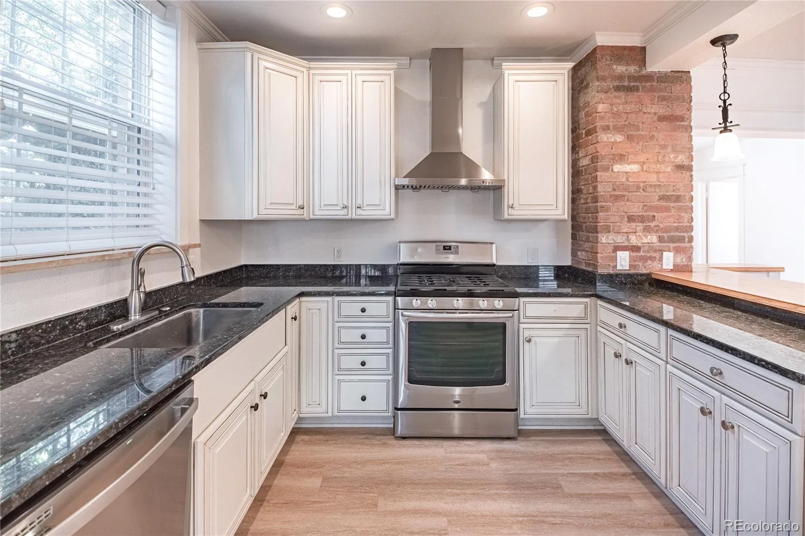 612 Harrison Street Denver CO 80206 | MLS #REC4494918 07152026200613 1600 12