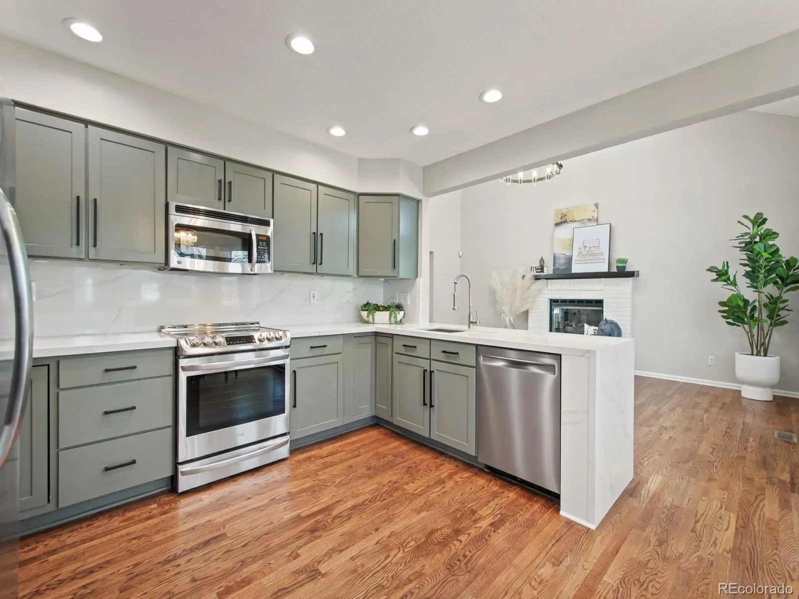 03302026223112 1600 14