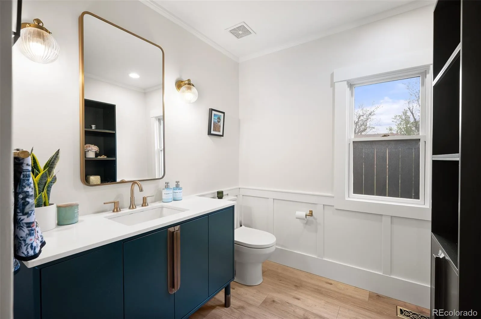 559 Jackson Street Denver CO 80206 MLS #REC4496209 04282026201952 1600 18
