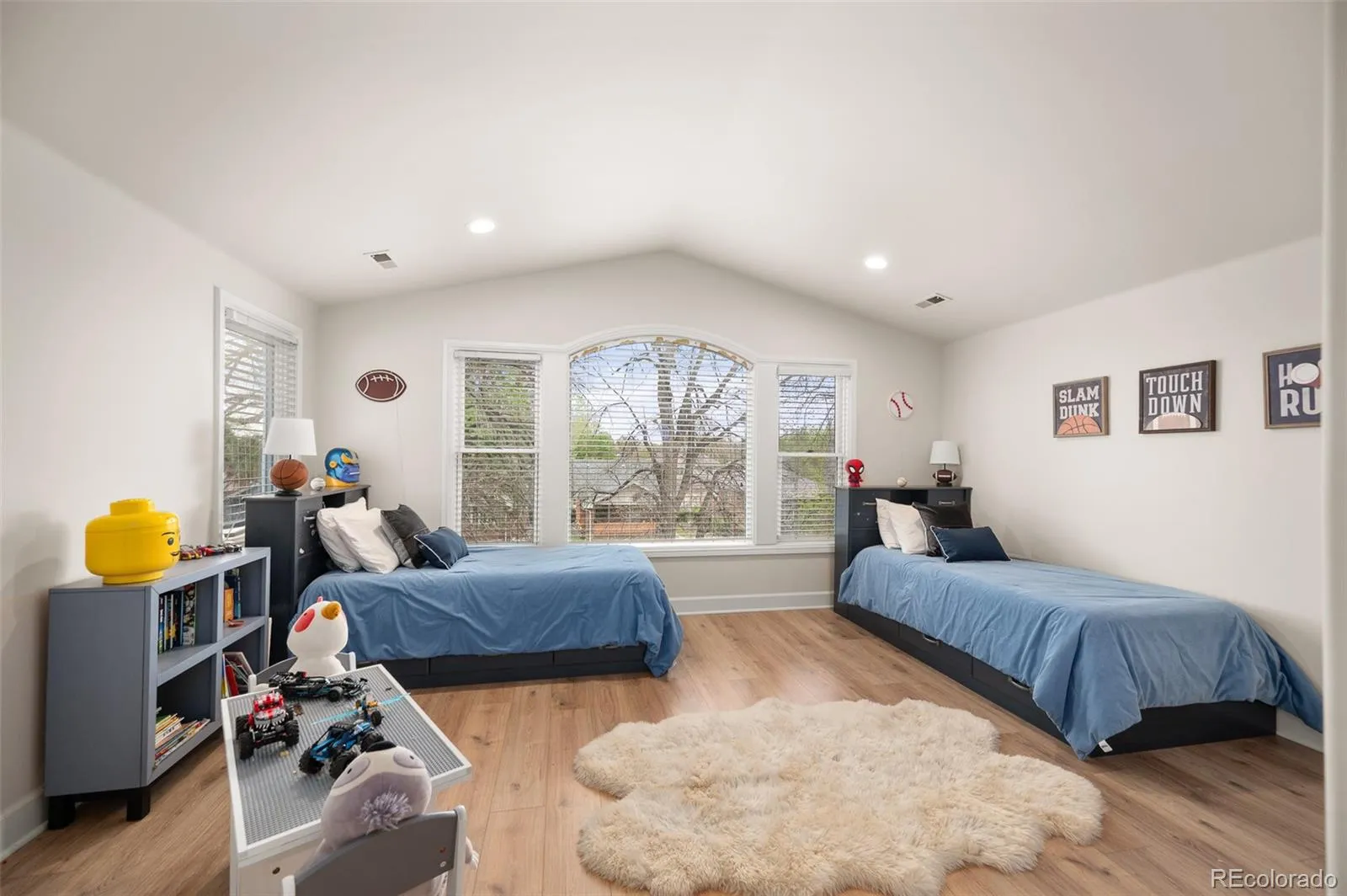 559 Jackson Street Denver CO 80206 MLS #REC4496209 04282026201952 1600 24