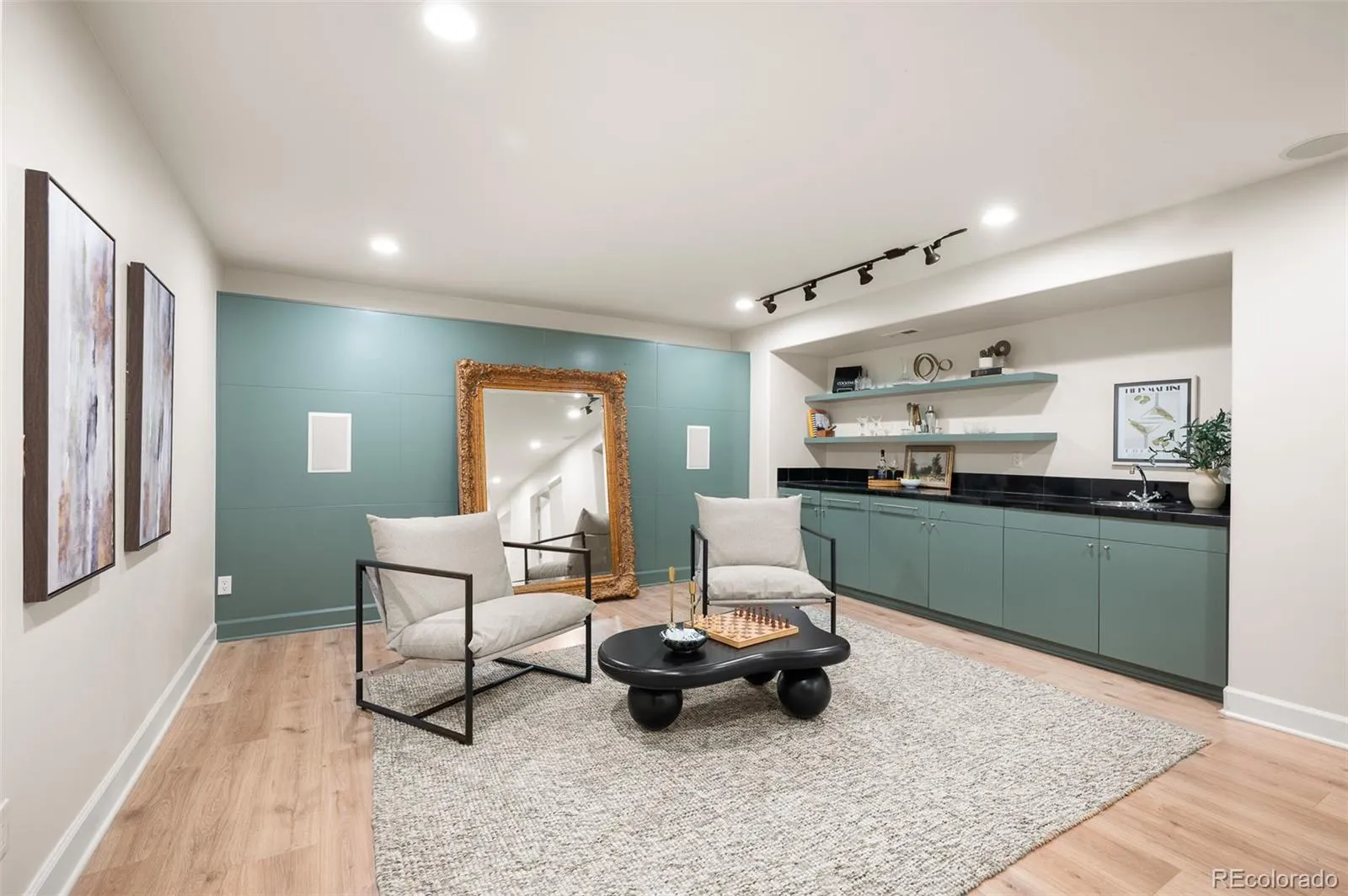 559 Jackson Street Denver CO 80206 MLS #REC4496209 04282026201952 1600 27