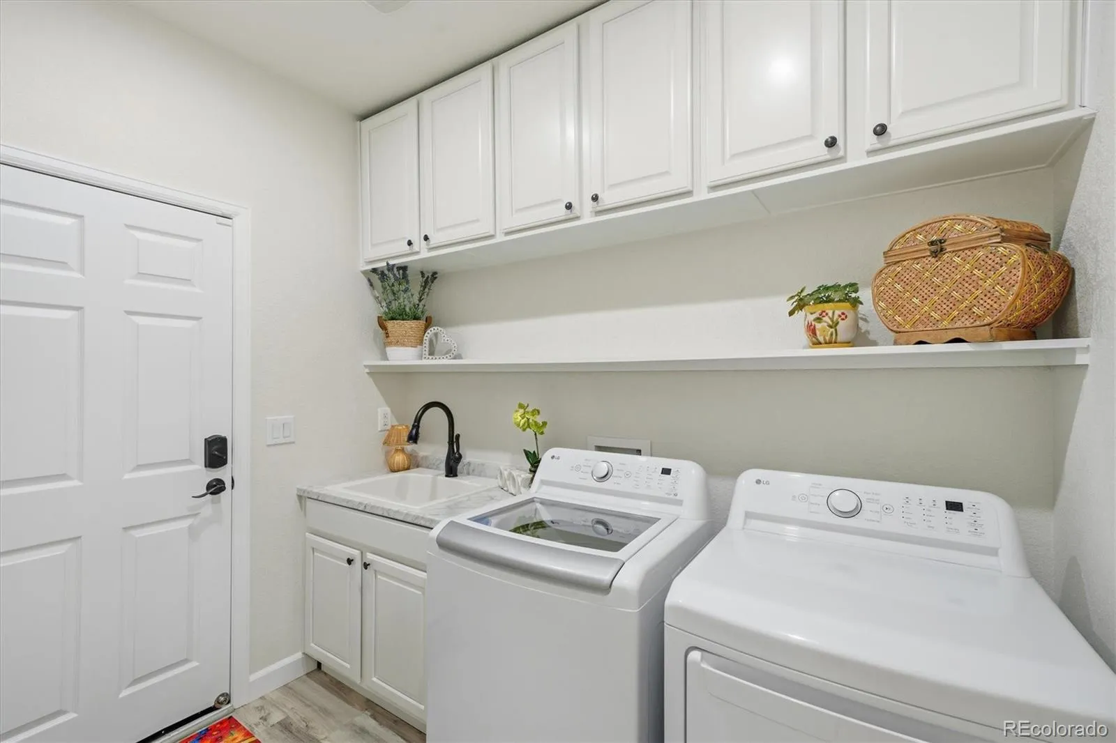 27046 E Irish Avenue Aurora CO 80016 MLS #REC4497319 05182026181844 1600 16