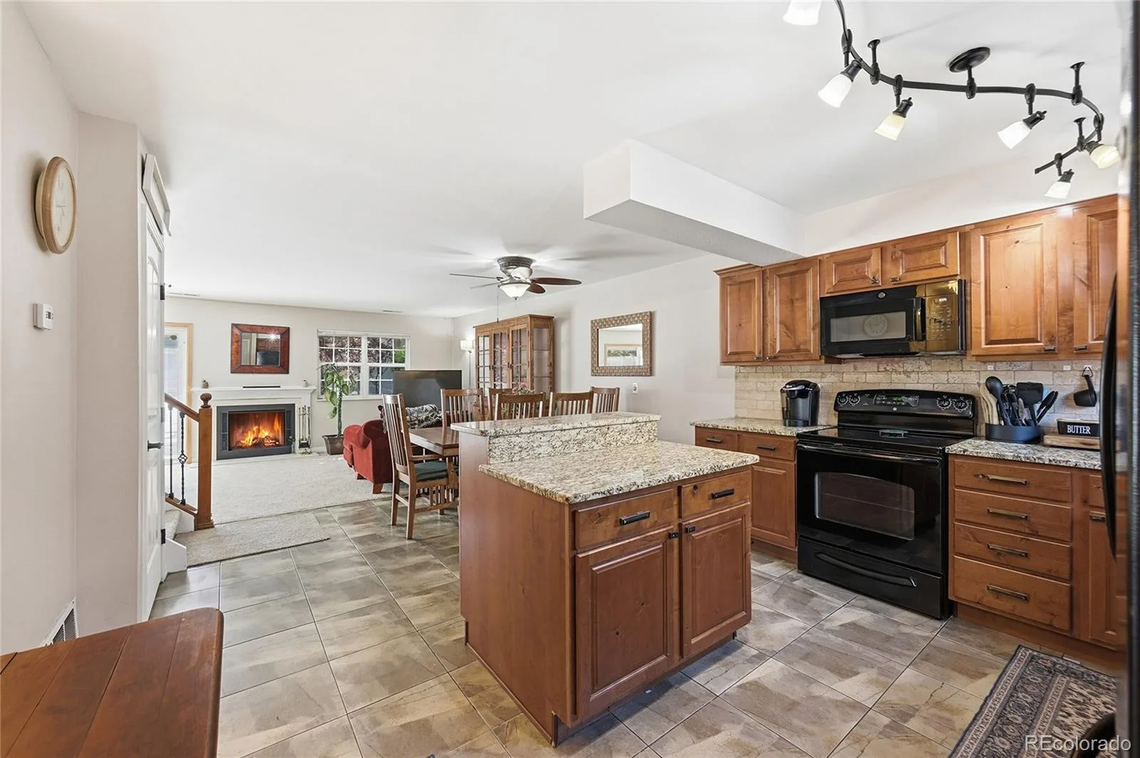 3465 S Ammons Street #7-3 Lakewood CO 80227 MLS #REC4497650 06102026200507 1600 9