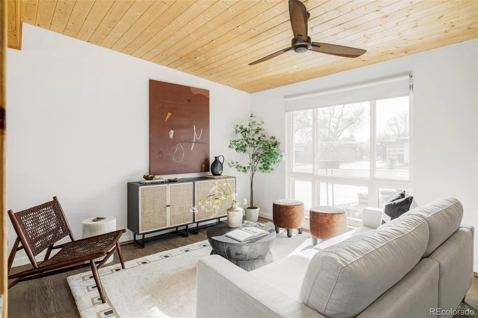 04102026152400 1600 3