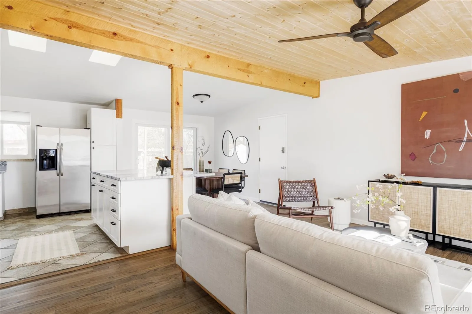 04102026152400 1600 6