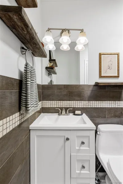 04102026152400 800 21