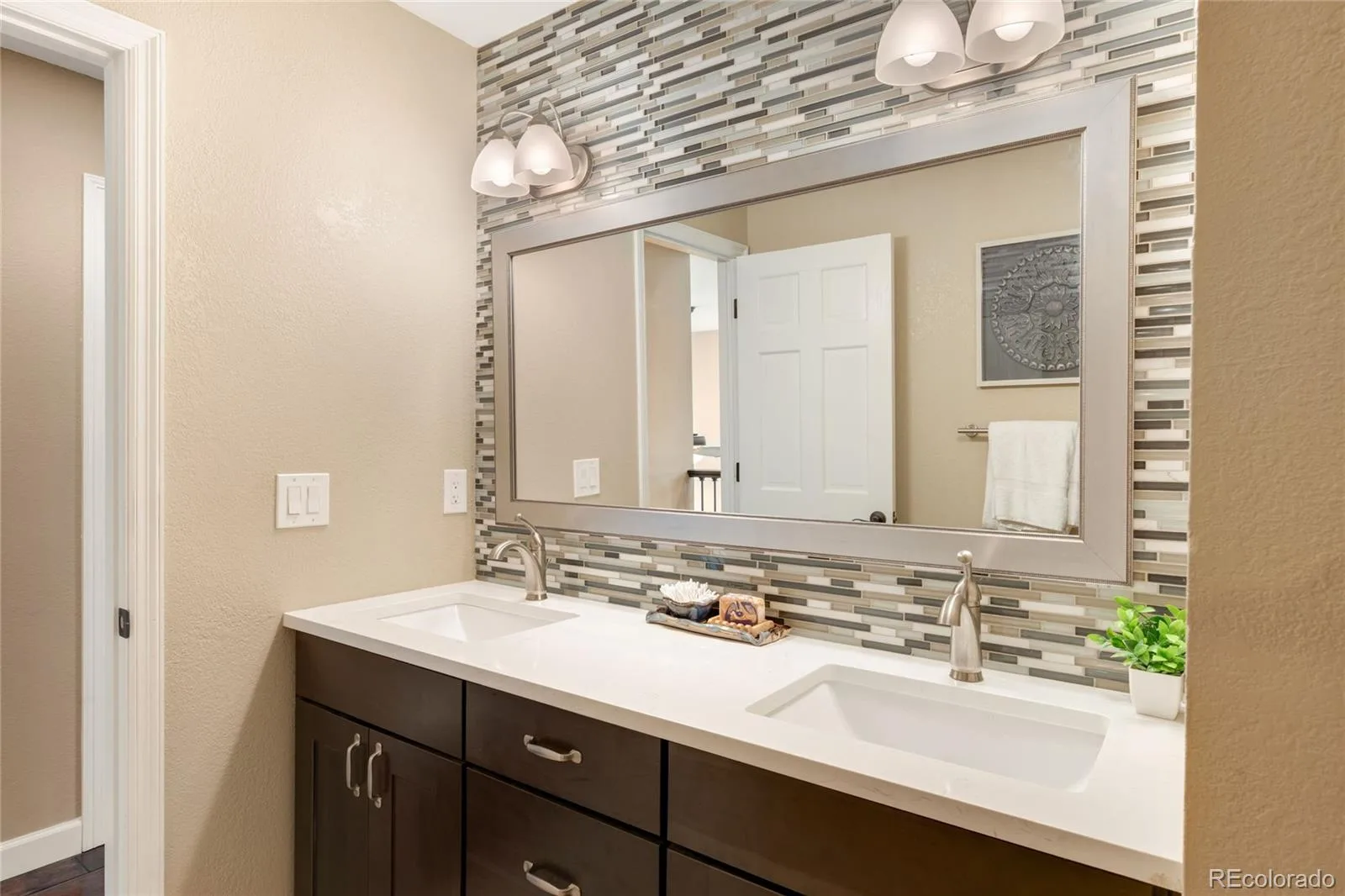10268 Rowlock Way Parker CO 80134 | MLS #REC4499082 08272026023859 1600 26