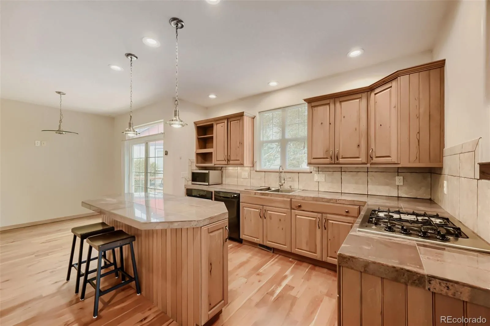 1820 Great Western Drive Longmont CO 80501 MLS #REC4501918 05022026051925 1600 10
