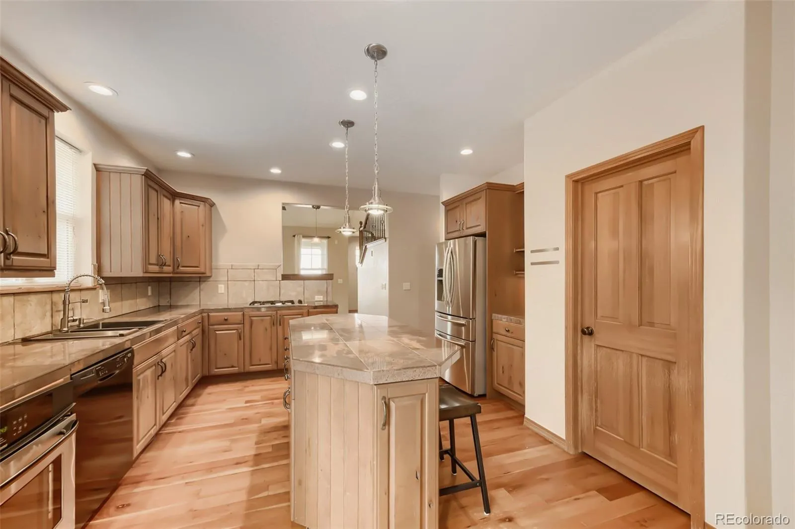 1820 Great Western Drive Longmont CO 80501 MLS #REC4501918 05022026051925 1600 12