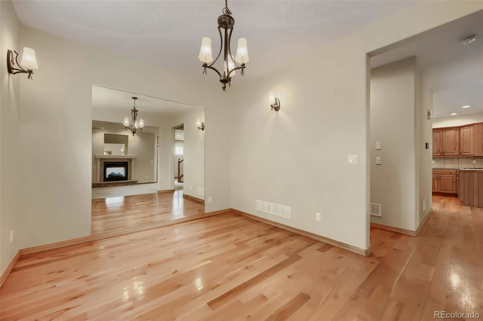 1820 Great Western Drive Longmont CO 80501 MLS #REC4501918 05022026051925 1600 18