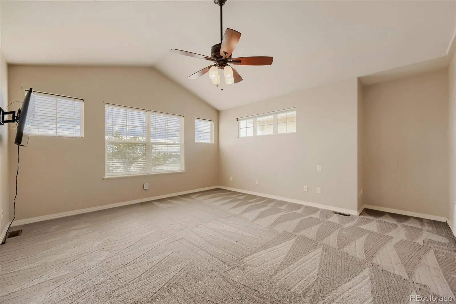 1820 Great Western Drive Longmont CO 80501 MLS #REC4501918 05022026051925 1600 21