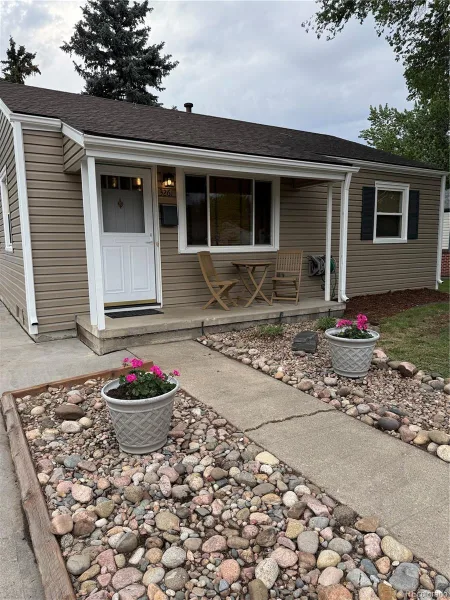 3261 S Humboldt Street Englewood CO 80113 MLS #REC4502069 06022026231207 800 3