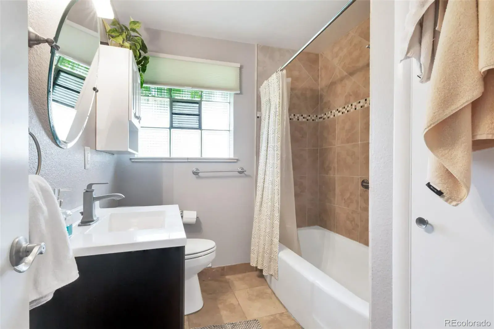 03052026184311 1600 22