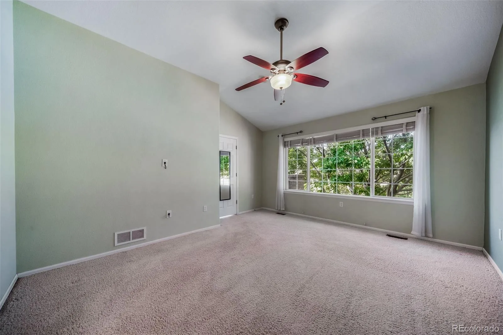 23588 E Mineral Place Aurora CO 80016 | MLS #REC4505767 08092026003841 1600 17