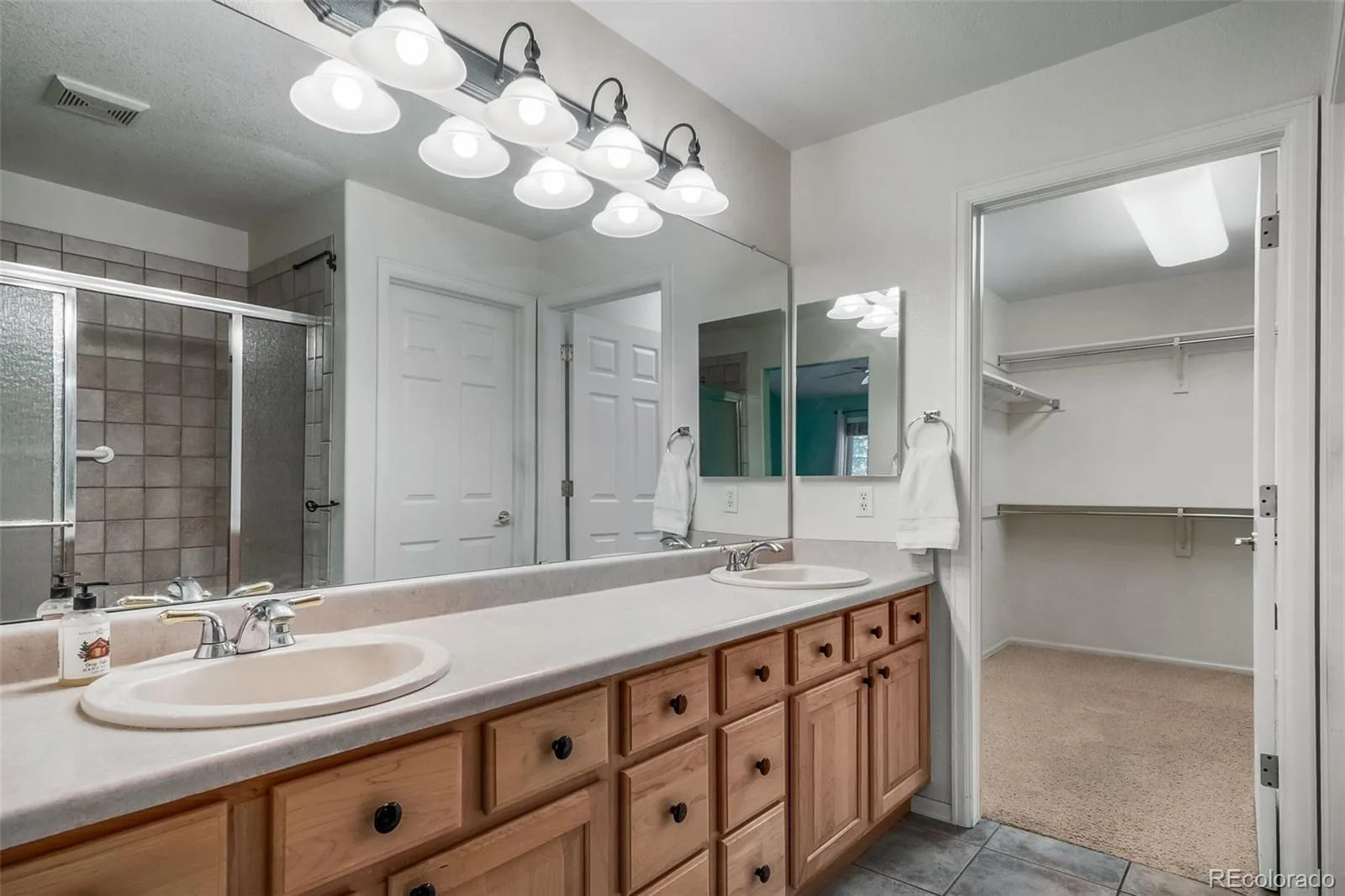 23588 E Mineral Place Aurora CO 80016 | MLS #REC4505767 08092026003841 1600 18