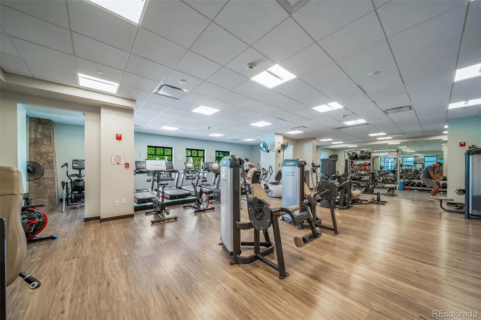 23588 E Mineral Place Aurora CO 80016 | MLS #REC4505767 08092026003841 1600 44