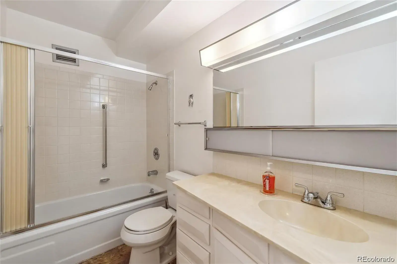 495 S Dayton Street #10C Denver CO 80247 MLS #REC4506090 01012026010245 1600 12