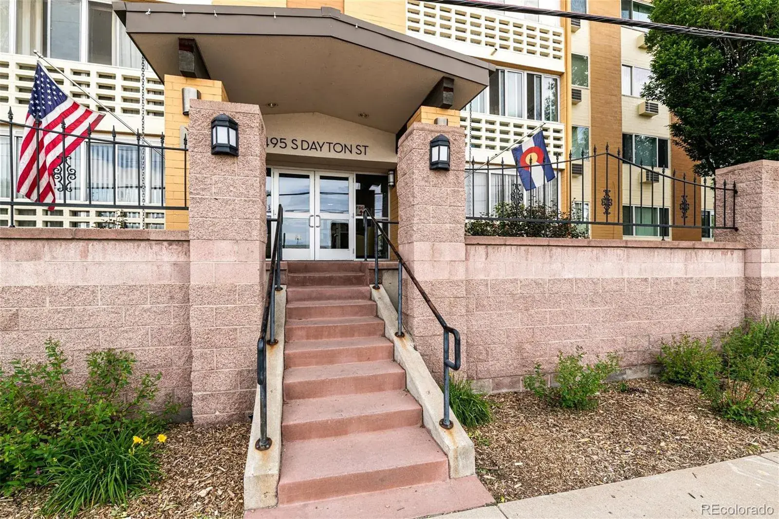495 S Dayton Street #10C Denver CO 80247 MLS #REC4506090 01012026010245 1600 19