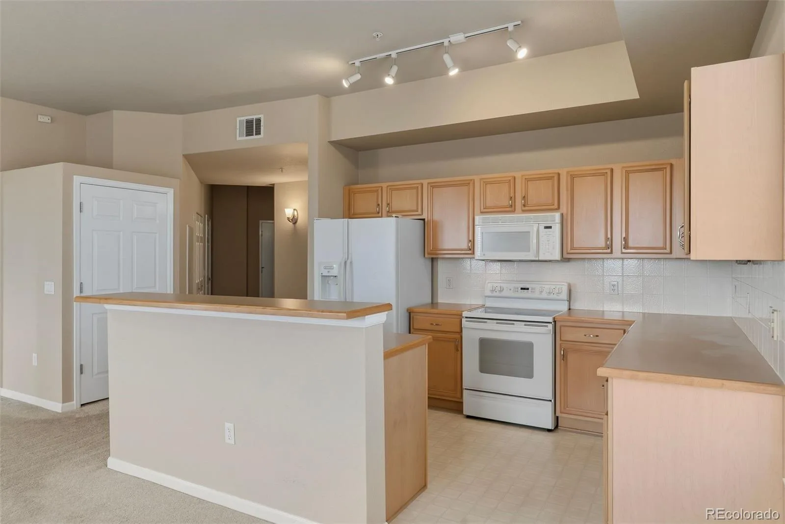 15475 Andrews Drive #412 Denver CO 80239 | MLS #REC4506736 08152026184353 1600 5