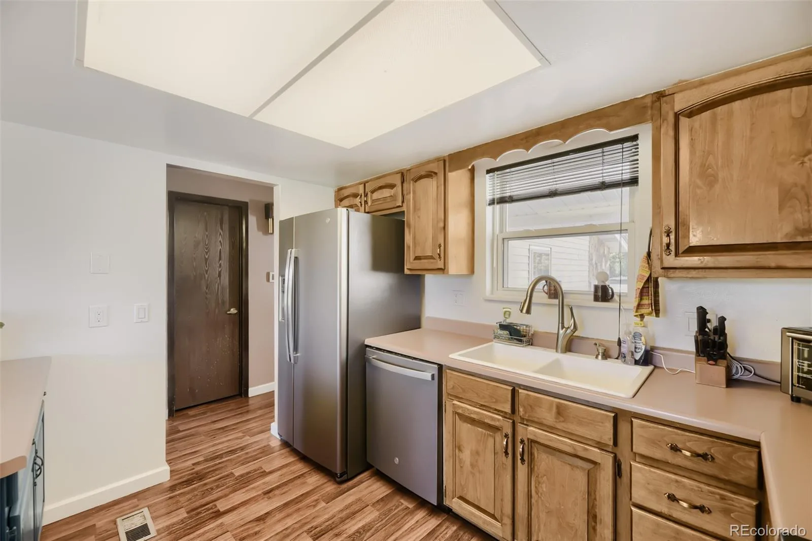 2446 S Vaughn Way #C Aurora CO 80014 | MLS #REC4506880 09232026050744 1600 5