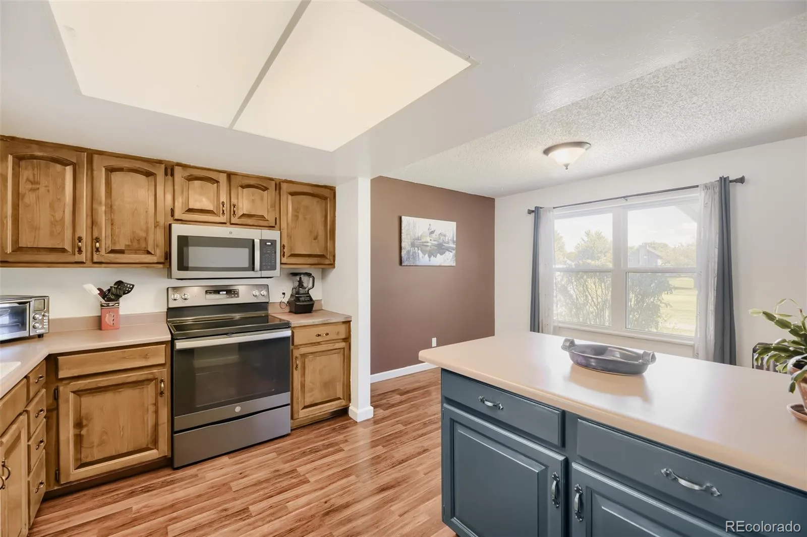 2446 S Vaughn Way #C Aurora CO 80014 | MLS #REC4506880 09232026050744 1600 6