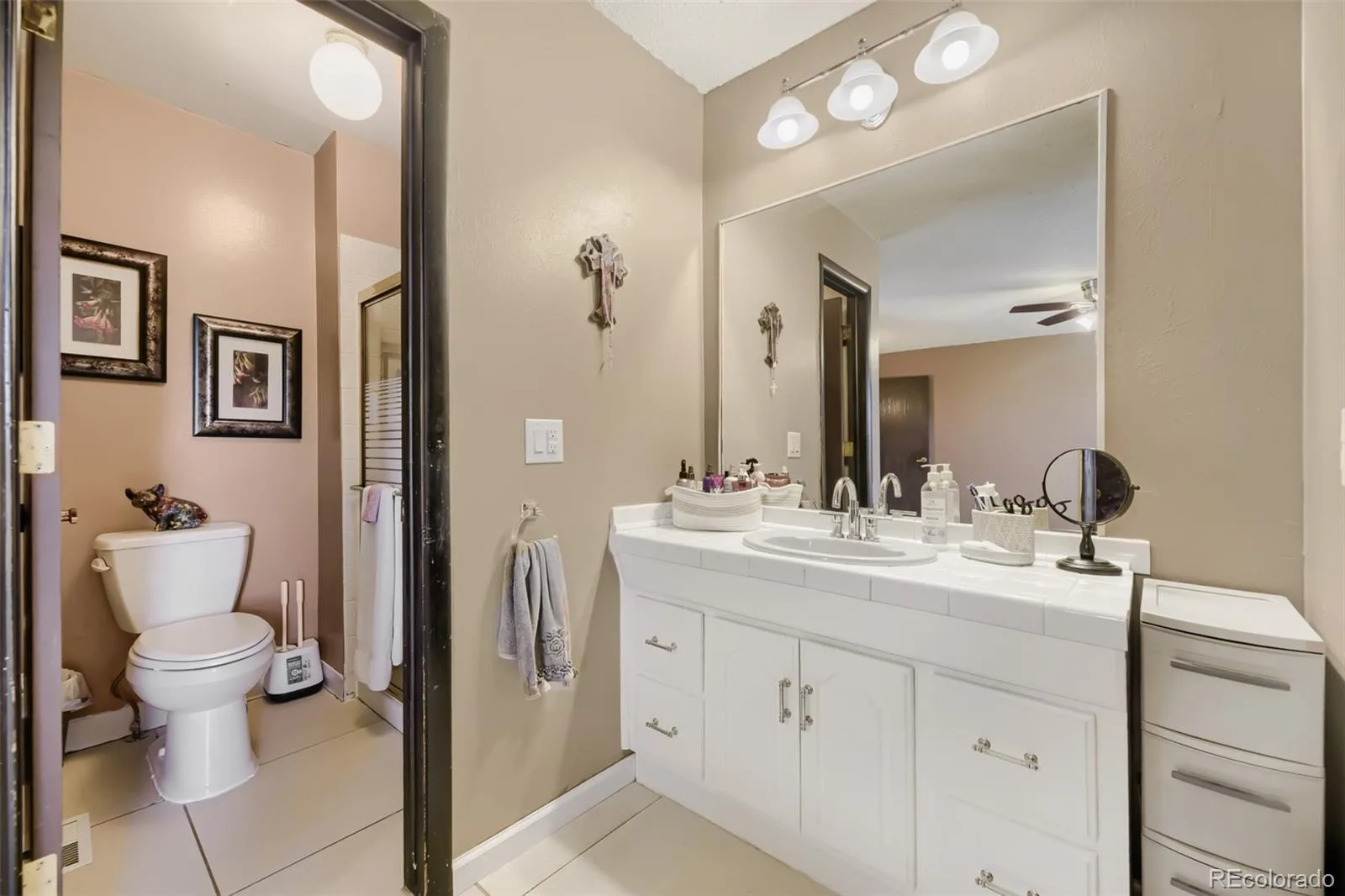 2446 S Vaughn Way #C Aurora CO 80014 | MLS #REC4506880 09232026050744 1600 9