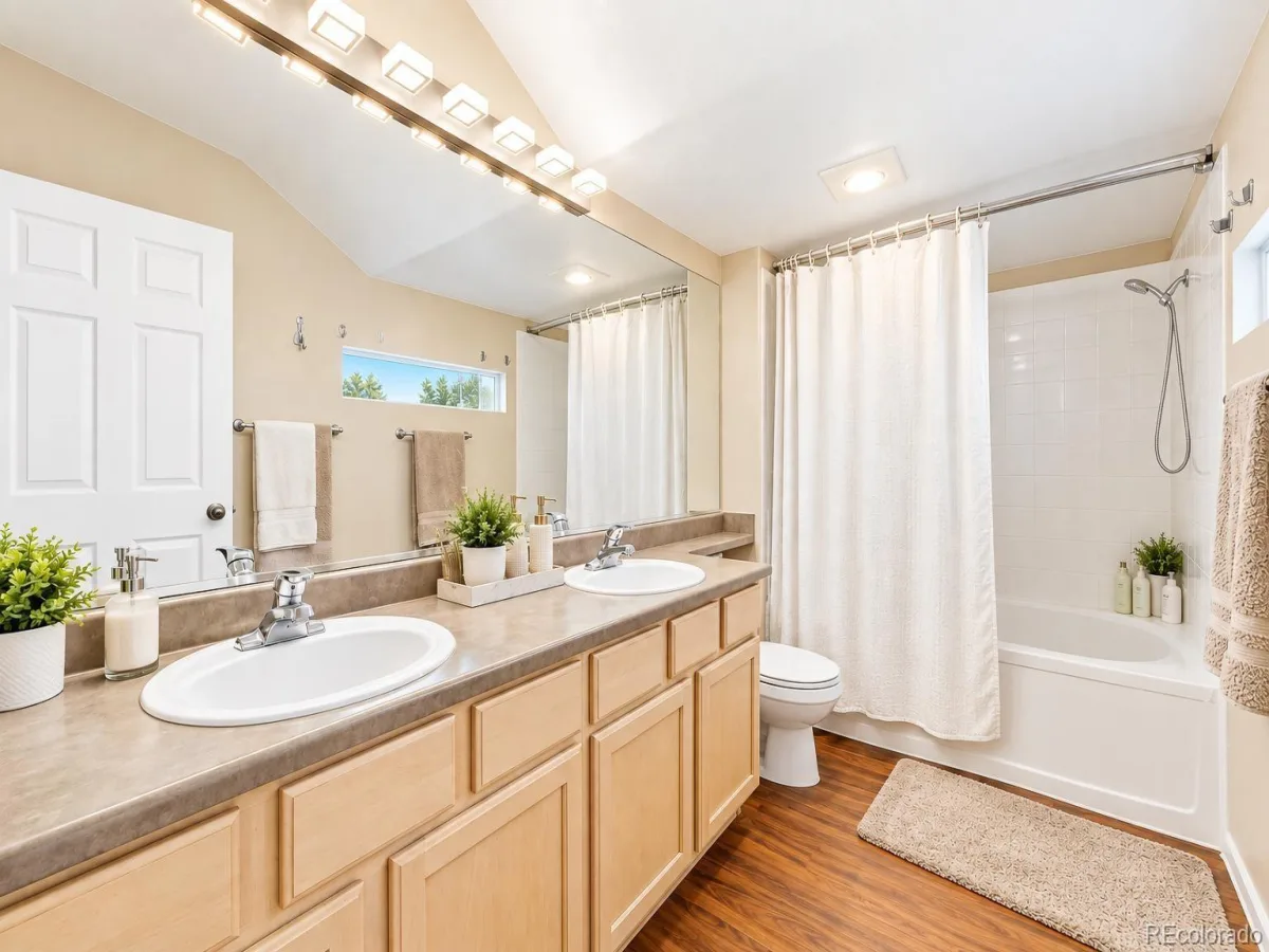 20473 E 40th Place Denver CO 80249 | MLS #REC4508030 09252026053320 1200 18