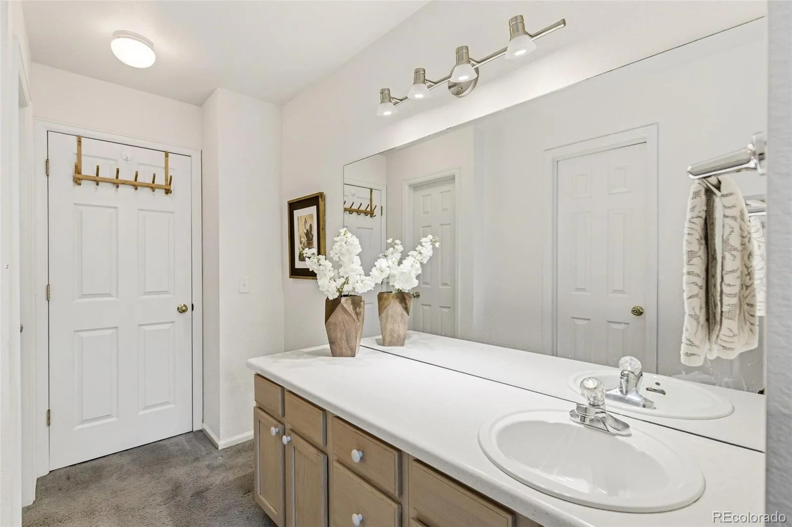 4003 S Carson Street #B Aurora CO 80014 MLS #REC4508351 06012026225910 1600 18