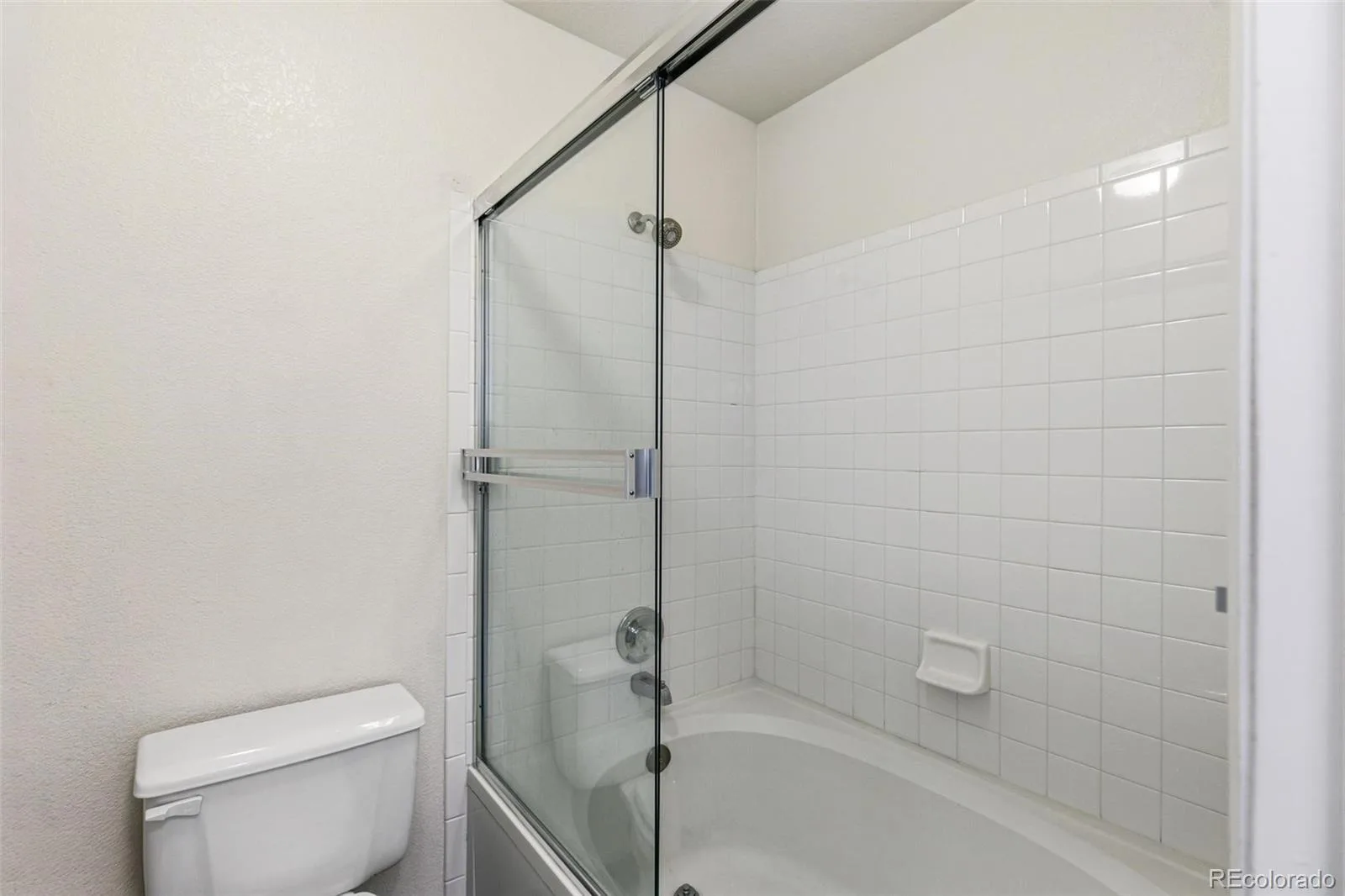 4003 S Carson Street #B Aurora CO 80014 MLS #REC4508351 06012026225910 1600 19
