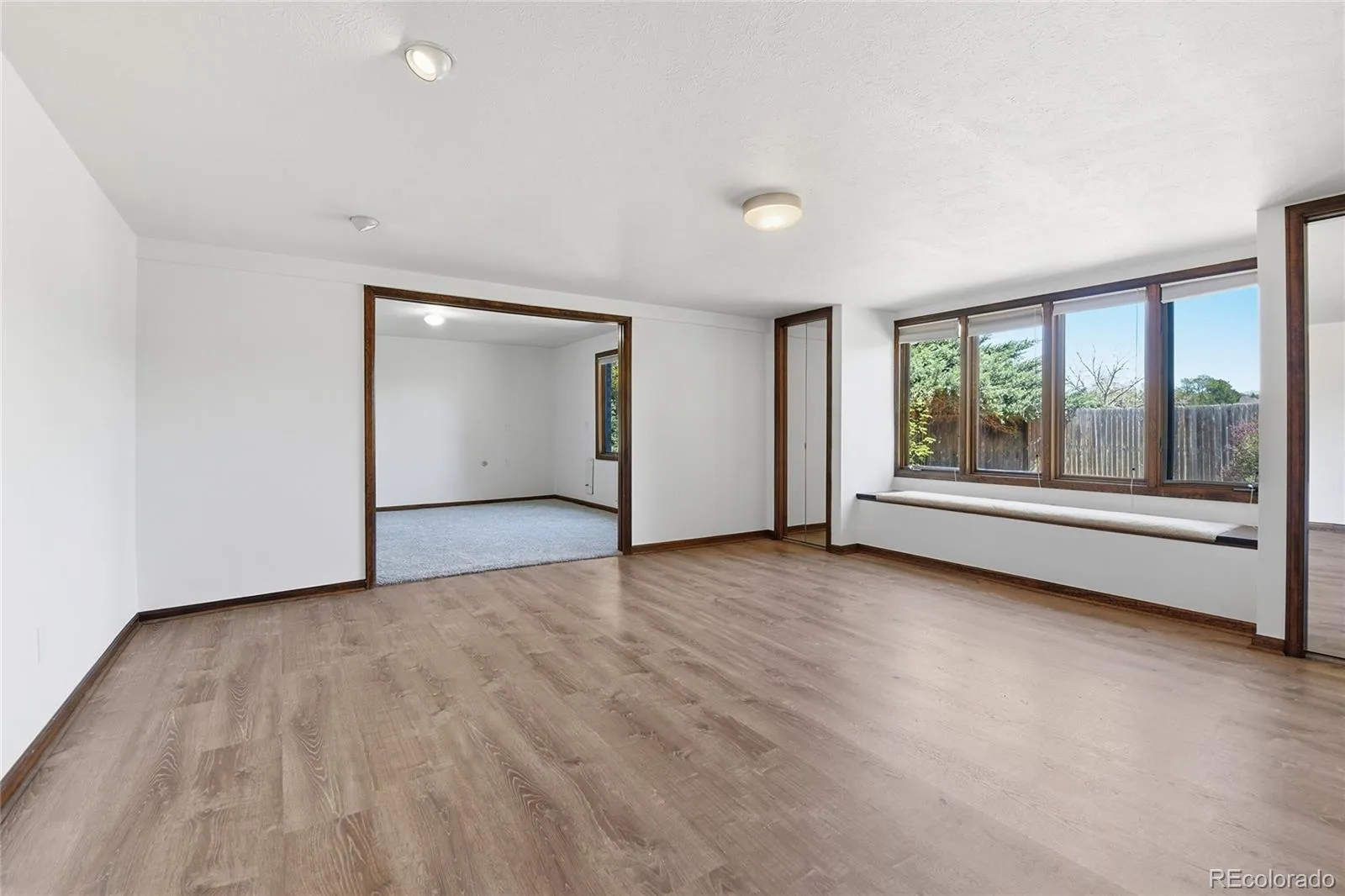 04172026004252 1600 38