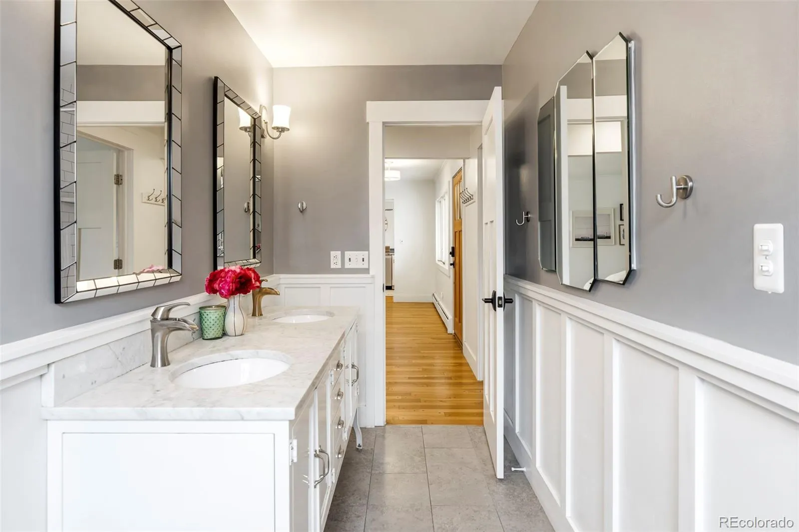 3242 S Fillmore Street Denver CO 80210 MLS #REC4512068 05102026142532 1600 16