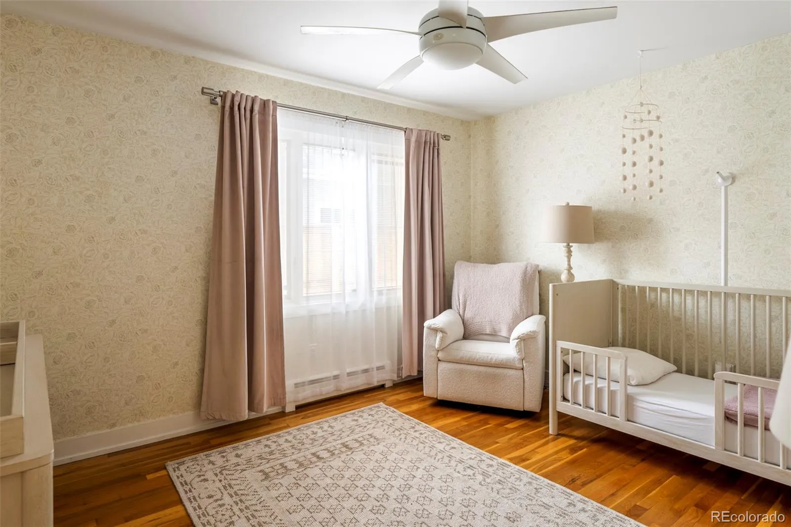 3242 S Fillmore Street Denver CO 80210 MLS #REC4512068 05102026142532 1600 19