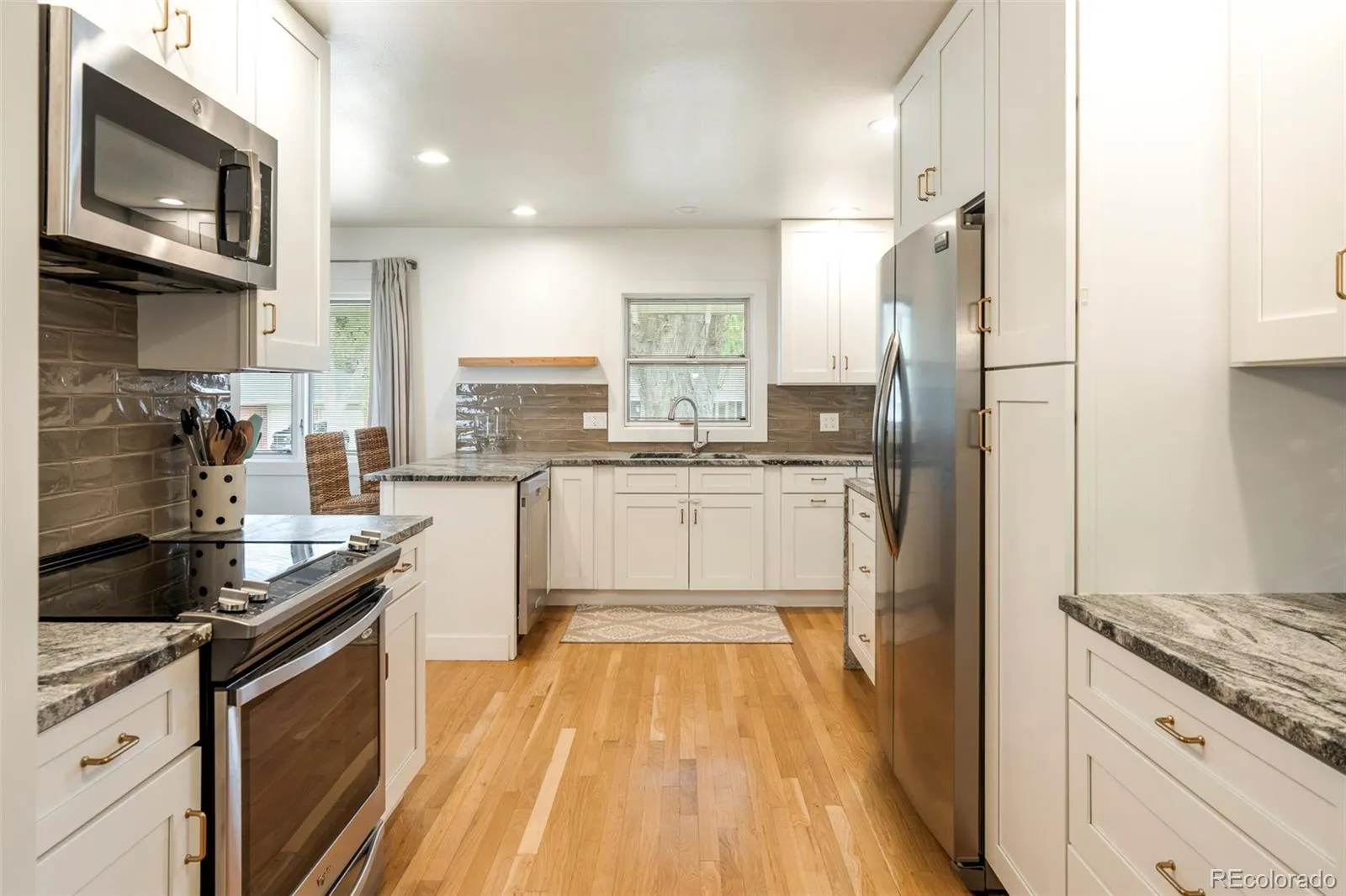 3242 S Fillmore Street Denver CO 80210 MLS #REC4512068 05102026142532 1600 8