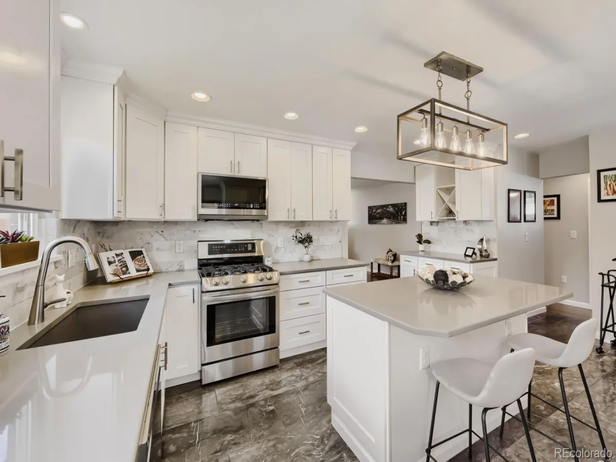 7890 W 59th Avenue Arvada CO 80004 MLS #REC4512144 04232026155604 1200 14