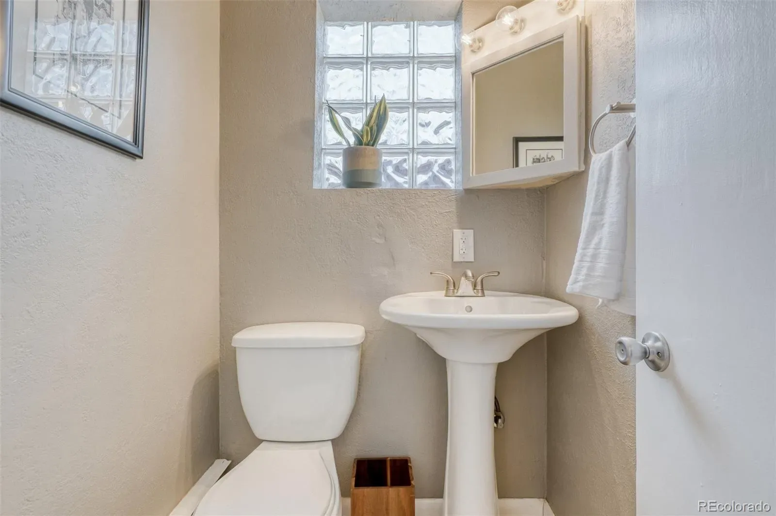 03252026183233 1600 17