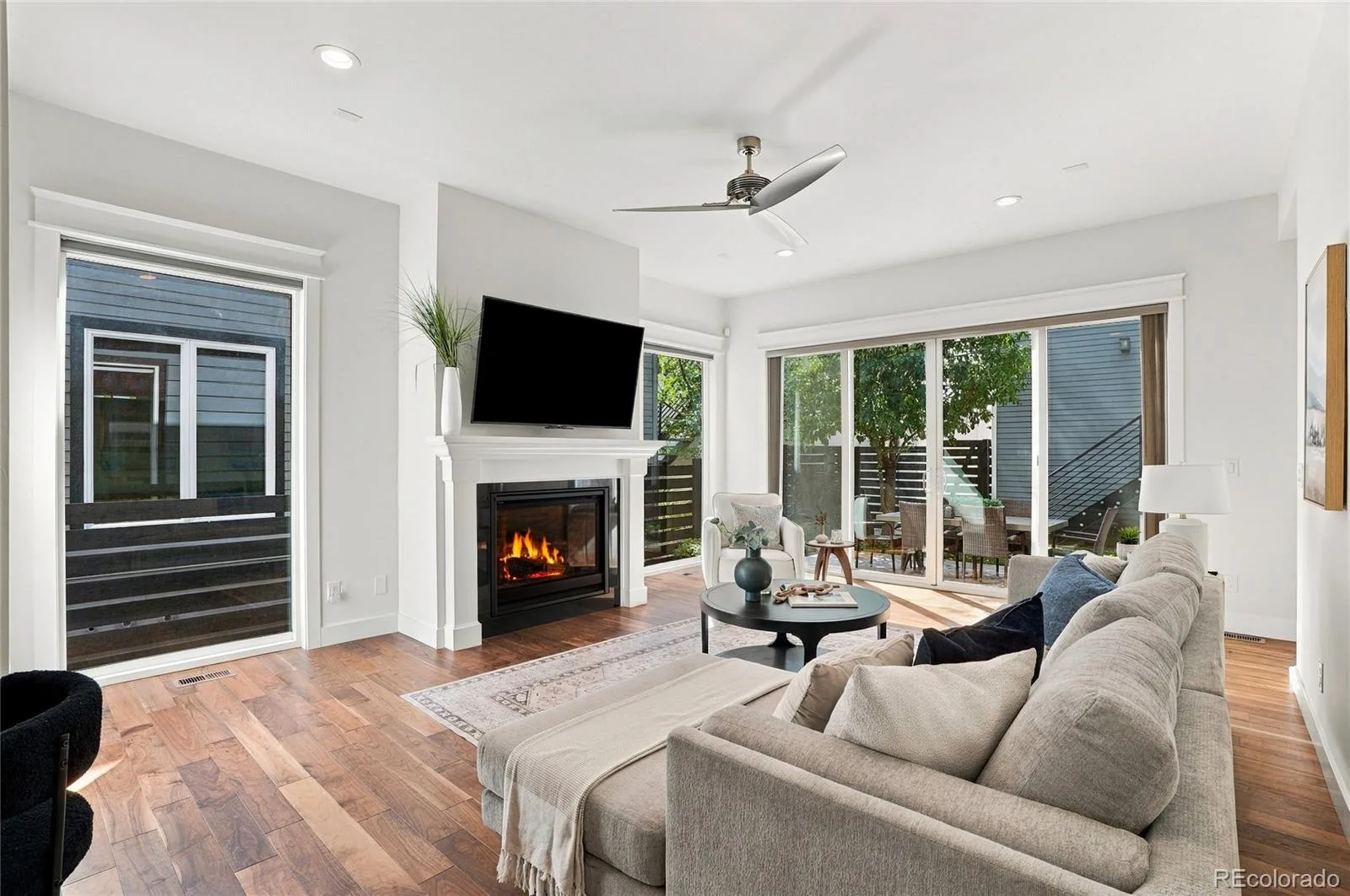 3275 S Logan Street Englewood CO 80113 | MLS #REC4515700 09232026050852 1600 12