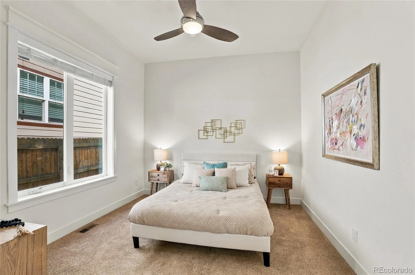 3275 S Logan Street Englewood CO 80113 | MLS #REC4515700 09232026050852 1600 14
