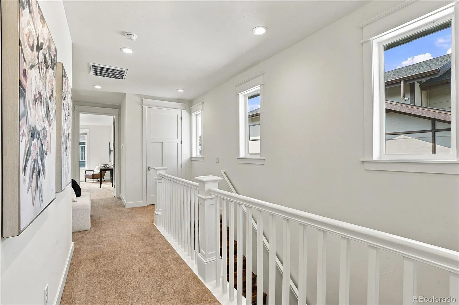 3275 S Logan Street Englewood CO 80113 | MLS #REC4515700 09232026050852 1600 28