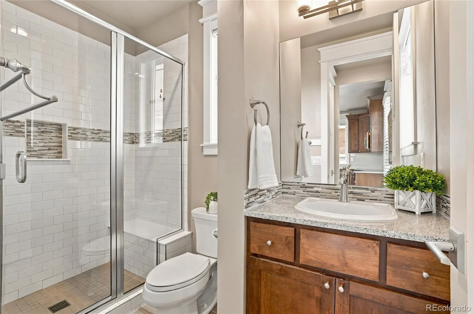 3275 S Logan Street Englewood CO 80113 | MLS #REC4515700 09232026050852 1600 38