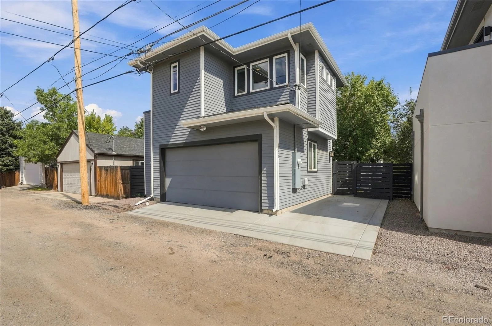 3275 S Logan Street Englewood CO 80113 | MLS #REC4515700 09232026050852 1600 46