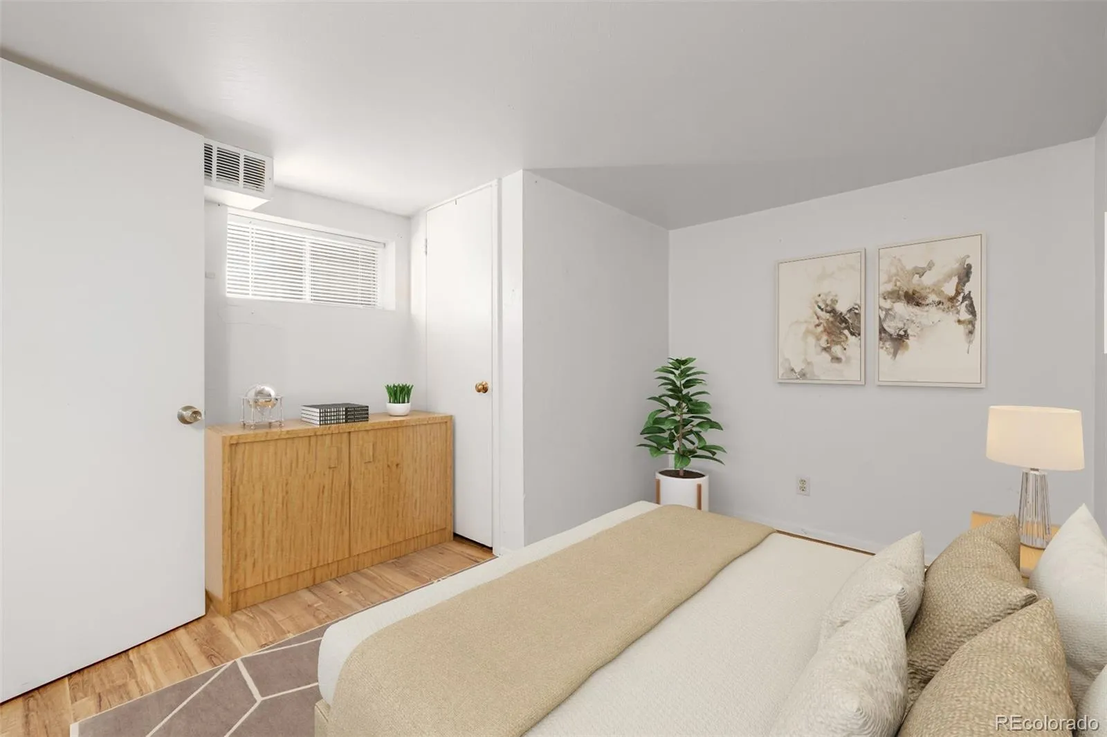 172 W Maple Avenue Denver CO 80223 MLS #REC4520401 05012026130802 1600 14
