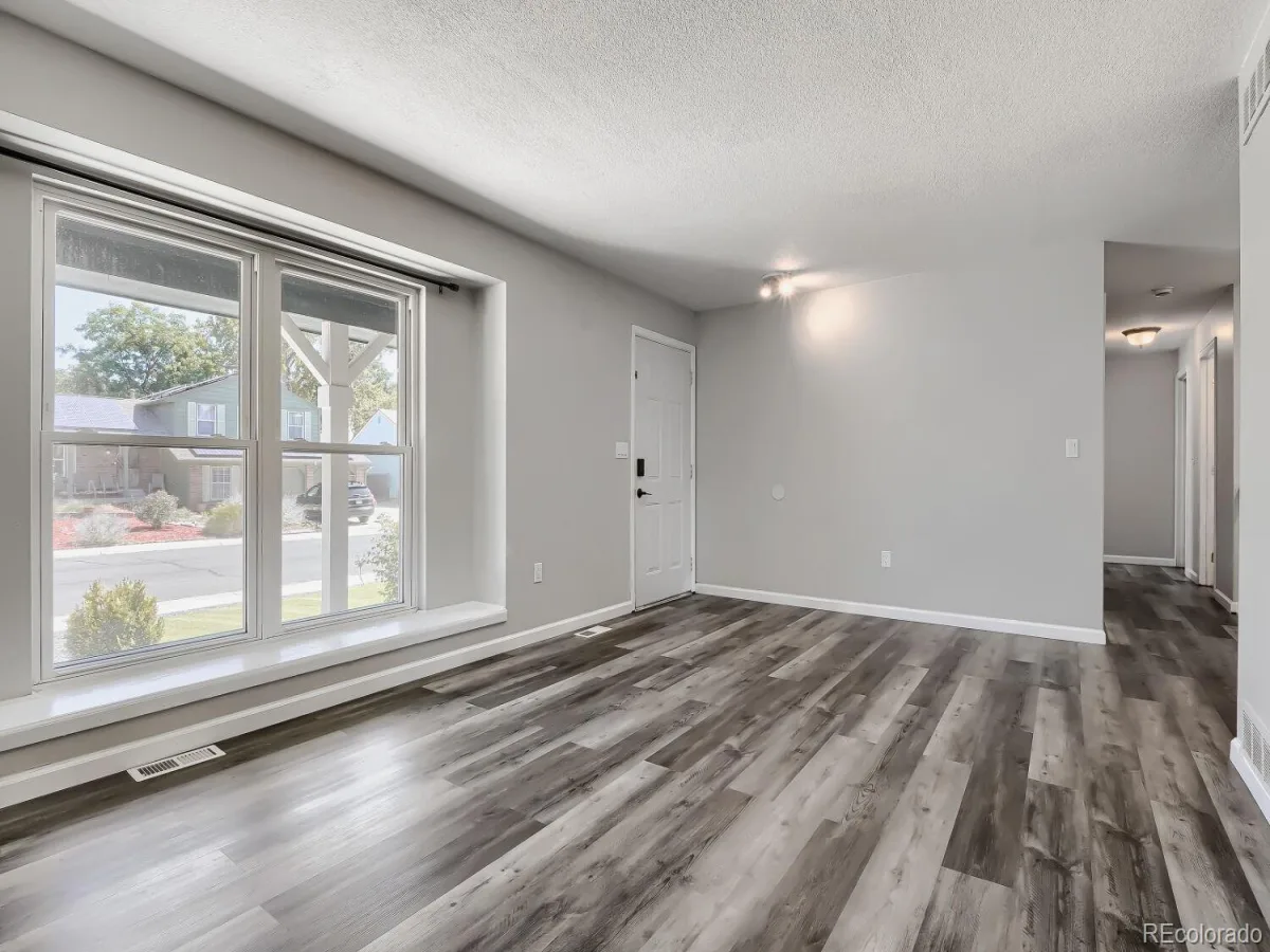 1157 S Kalispell Way Aurora CO 80017 | MLS #REC4521246 09232026050932 1200 5